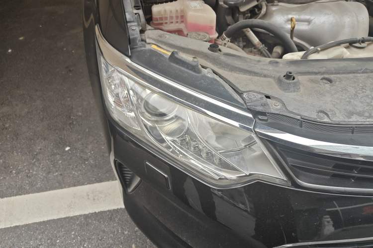 Used Toyota Camry 2016 Dual-Engine 2.5 HG 10th Anniversary Deluxe Navigation Edition
