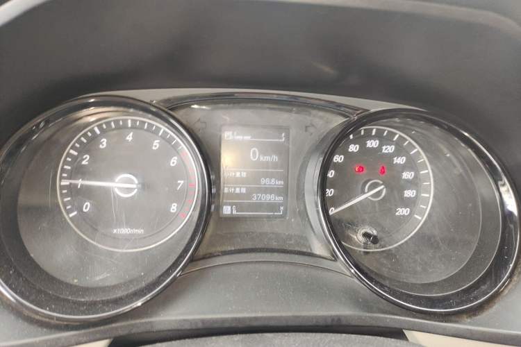 Used Wuling Hongguang PLUS 2020 1.5L Manual Comfort 7-Seater Instrument Cluster