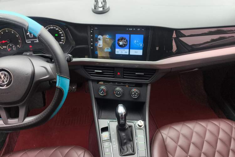 Used Volkswagen Bora 2019 Revised Version 1.5L Automatic Fashionable Style China VI
