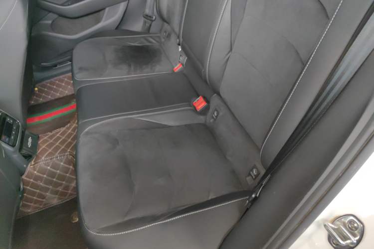 Used Volkswagen FAW-Volkswagen CC 2019 330TSI Huayan Edition China V Standard Left Rear Seat