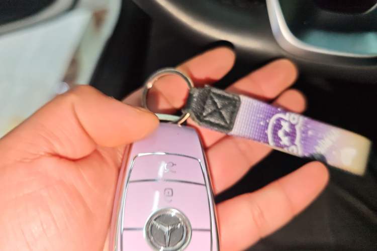 Used Mercedes-Benz A-Class 2022 Second Facelift A 200 L Sport Sedan Fashion Version Vehicle Key