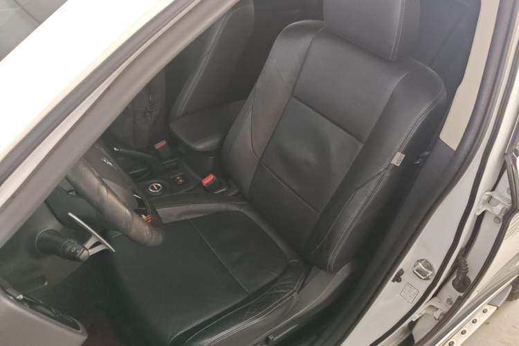 Used Mitsubishi Outlander 2016 2.4L 4x4 Luxury Edition 7-Seater
