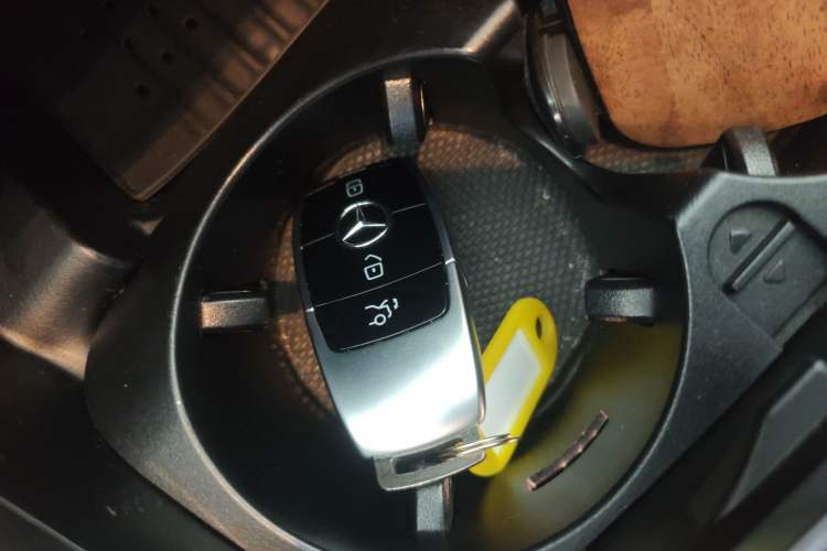 Used Mercedes-Benz E-Class 2019 E 300 L Stylish Model
