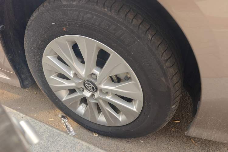 Used Toyota Corolla 2021 Dual-Engine 1.8L E-CVT Pioneer Edition