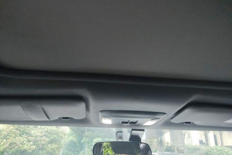 Used Honda XR-V 2015 1.8L VTi CVT Luxury Edition Headliner