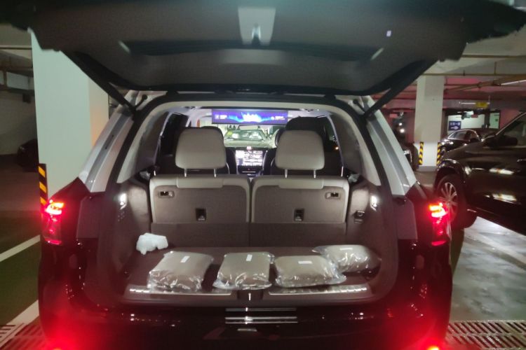 Used Hima AITO M9 2025 Extended-Range Ultra Version 52 kWh 6-Seater Trunk