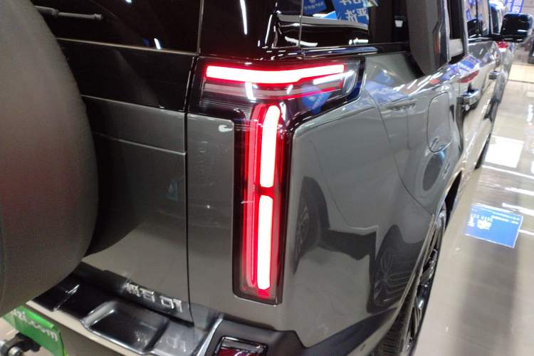 Used Polestones 01 2023 Deluxe 6-Seater Version
