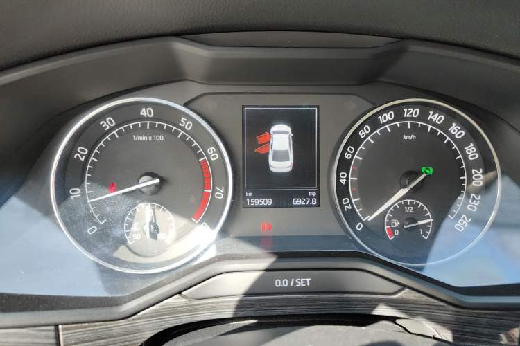 Used Skoda Superb 2016 TSI330 DSG Smart Drive Edition Instrument Cluster