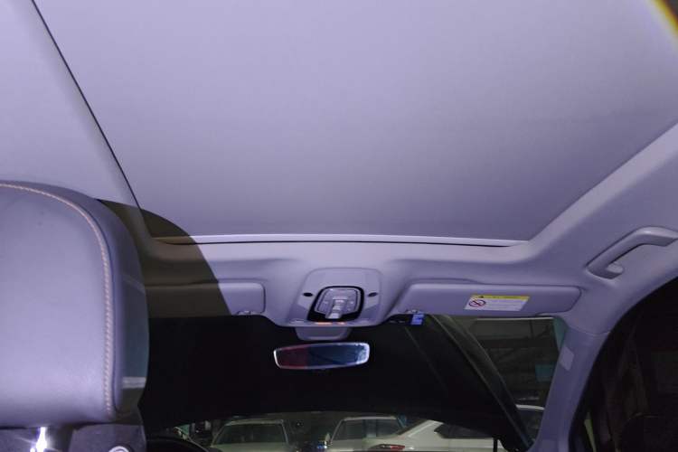 Used Audi Q5L 2018 45 TFSI Prestige Elegant Edition China VI Headliner