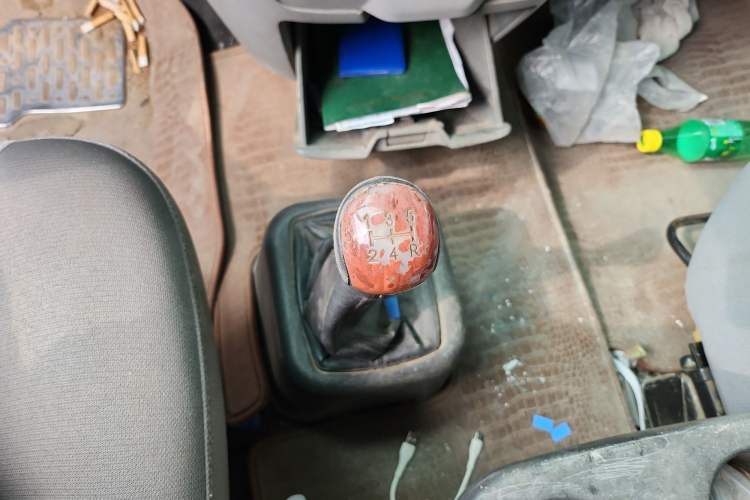 Used Foton MP-X E 2014 2.0L Wealth Express Classic Edition Basic Configuration with 4Gi-VVT
