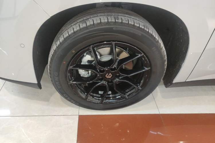 Used Leapmotor C10 2026 605 LiDAR Version Left Front Wheel Hub