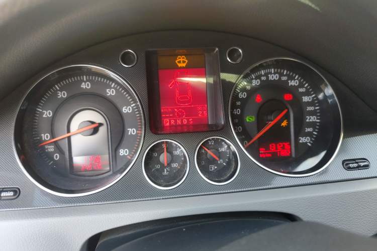 Used Volkswagen Magotan 2009 1.8 TSI DSG Comfort Edition Instrument Cluster