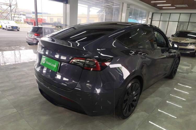 Used Tesla Model Y 2022 Performance High-Performance All-Wheel-Drive Version Rear Right 45 Deg