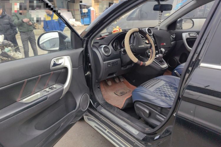 Used Haval H6 2016 Upgraded Model 1.5T Manual Two-Wheel Drive Elite Version
