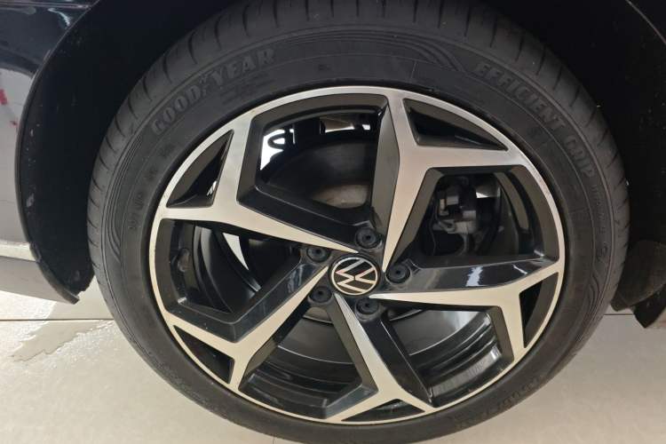 Used Volkswagen Magotan 2023 2 Million Units Limited Edition 330TSI DSG Leading Version