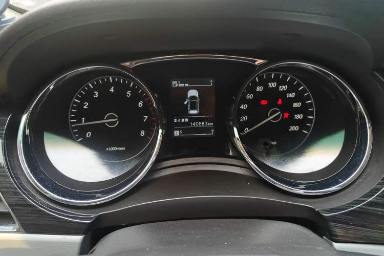 Used Baojun 730 2016 1.5T Manual Comfort Version 7 Seats Instrument Cluster