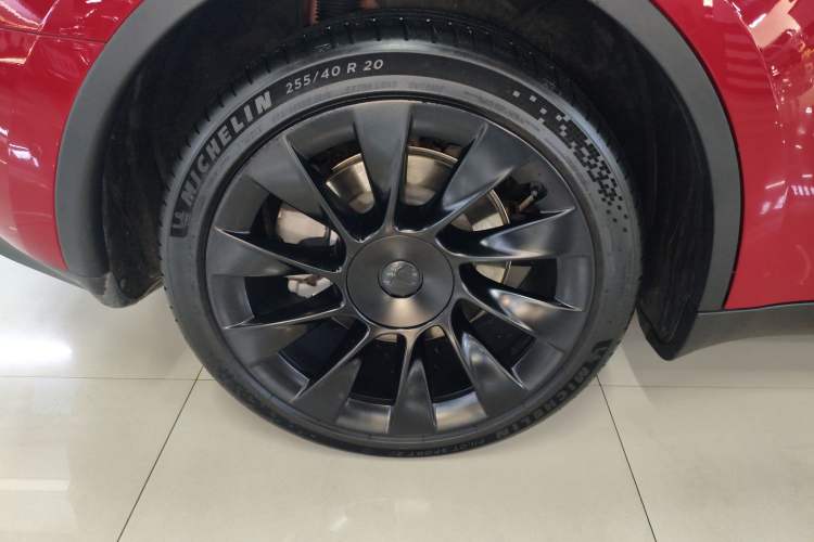 Used Tesla Model Y 2022 Long-Range All-Wheel-Drive Version