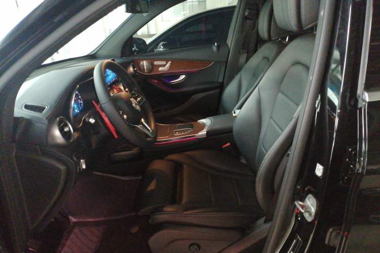 Used Mercedes-Benz GLC 2021 GLC 300 L 4MATIC Dynamic Model