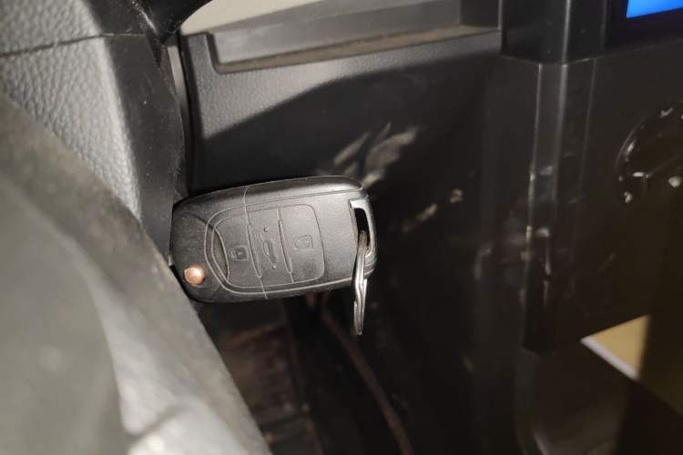 Used Wuling Hongguang PLUS 2019 1.5T Manual Comfort Version 7 Seats