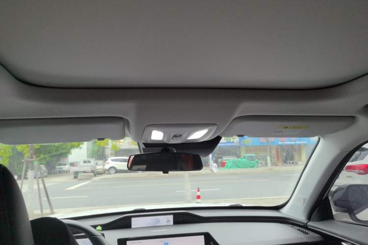 Used CHANGAN OSHAN Z6 2022 Blue Whale 1.5T DCT Smart Edition Headliner