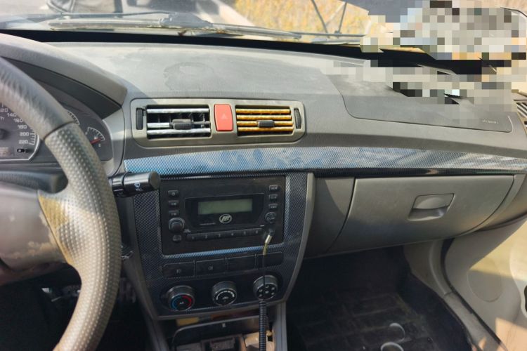 Used Lifan Auto 520 2011 520 Navigation Edition 1.3L Comfort Version
