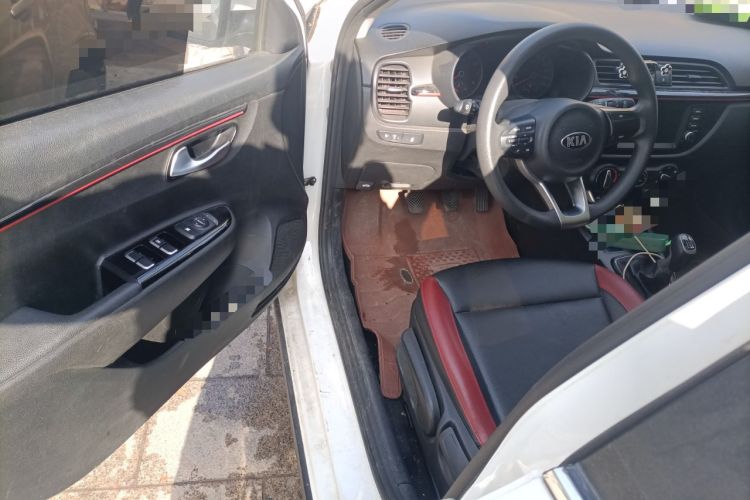 Used Kia KX Cross 2017 1.4L MT GLS