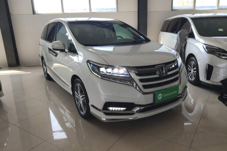 Used Honda Elysion 2019 2.0L Hybrid Luxury Edition Front Right 45 Deg
