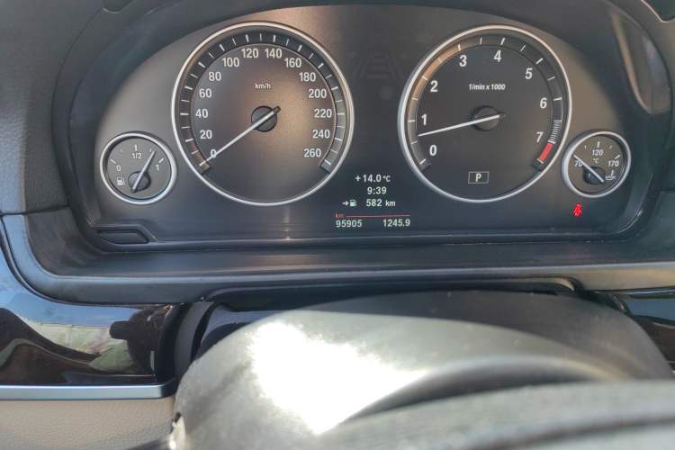 Used BMW 5 Series 2012 523Li Luxury Model