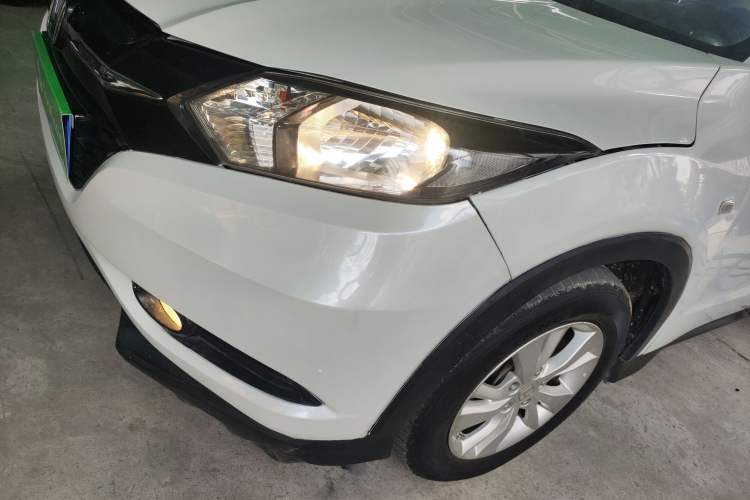 Used Honda Vezel 2015 1.8L CVT 2WD Elite Model
