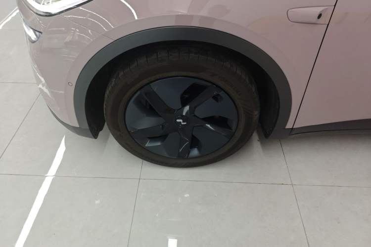 Used ONVO L60 2024 60 kWh Rear-Drive Version Left Front Wheel Hub