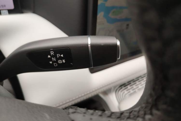 Used XPeng G9 2024 650 Max Gear Lever