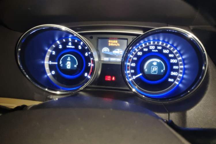 Used Hyundai Sonata 2011 2.0L Automatic Luxury Edition