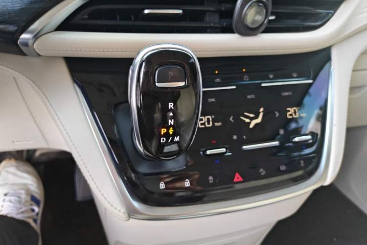 Used Buick GL8 2020 Avenir Avia Six-Seat Deluxe Edition
