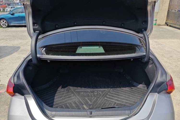 Used Toyota Avalon 2019 2.0L Luxury Edition China VI Standard