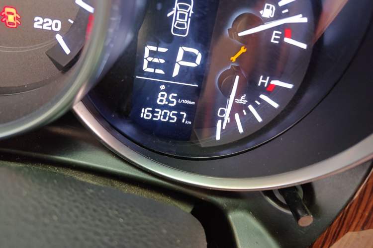 Used Zotye SR9 2017 2.0T Automatic Ultimate Road Edition
