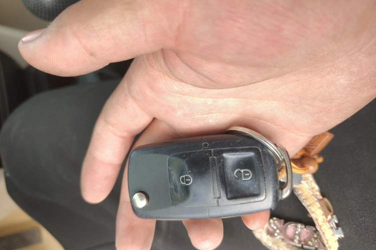 Used Everus S1 2011 1.3L Manual Comfort Edition Vehicle Key