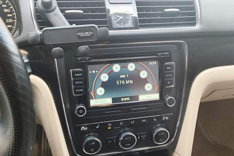 Used Volkswagen Passat 2014 1.8TSI DSG Prestige Navigation Edition