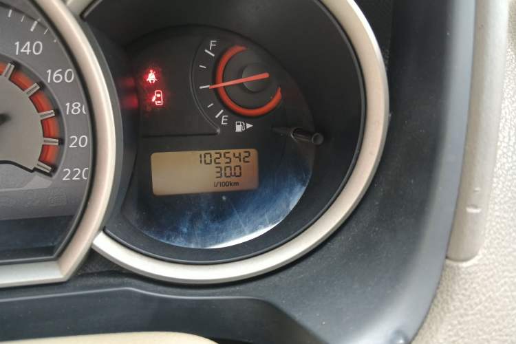 Used Nissan Sylphy 2012 Classic 1.6XE Manual Comfort Edition Odometer Close Up