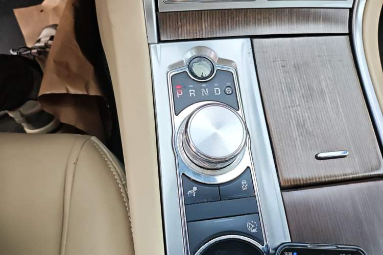 Used Jaguar XF 2009 XF 3.0L V6 Luxury Edition Gear Lever