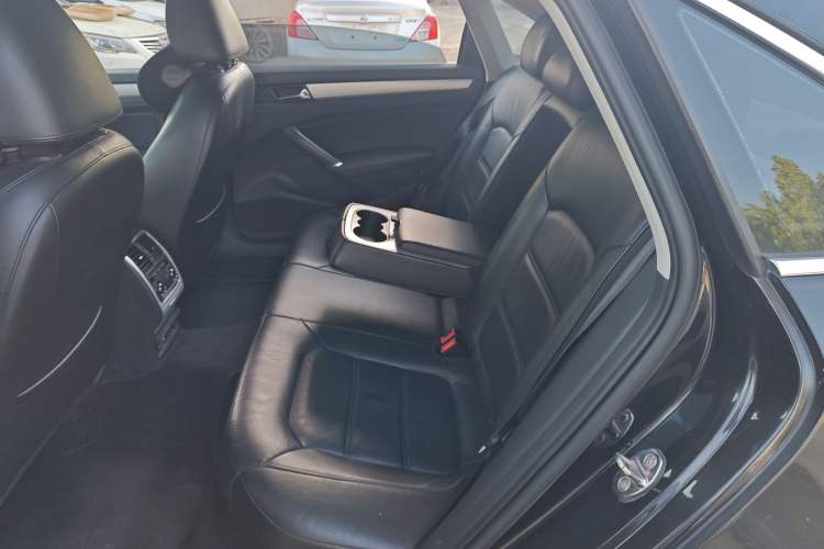 Used Volkswagen Passat 2014 1.8TSI DSG Prestige Edition Left Rear Seat