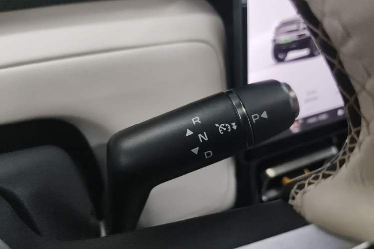 Used iCAR V23 2025 401 Two-Wheel Drive Intelligent Driving Version