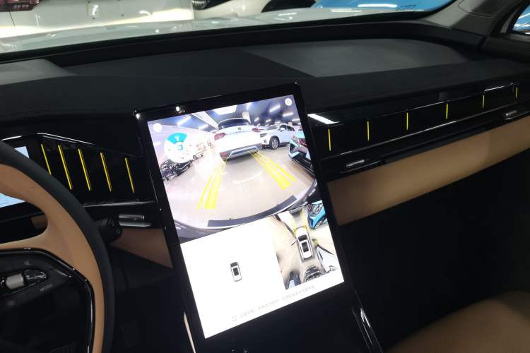 Used Geely Auto FX11 2023 1.5TD DCT Prestige Edition