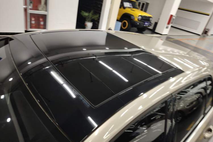 Used Volkswagen Golf 2016 230TSI Automatic Comfort Version
