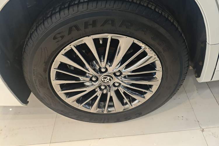 Used Toyota Alphard 2020 Dual-Engine 2.5L Luxury Edition
