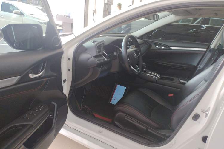 Used Honda Civic 2019 220TURBO CVT Dynamic Edition China VI