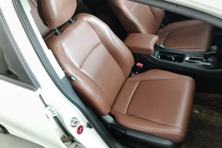 Used Honda Jade 2017 1.8L automatic Comfort version 5 seats