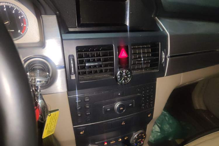 Used Mercedes-Benz GLK-Class 2011 GLK 300 4MATIC Fashion Model