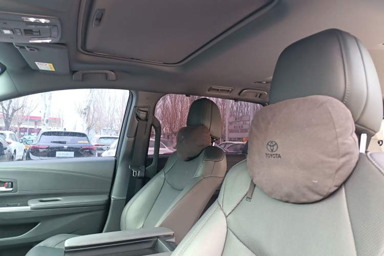 Used Toyota Sienna 2021 2.5L Hybrid Premium Edition
