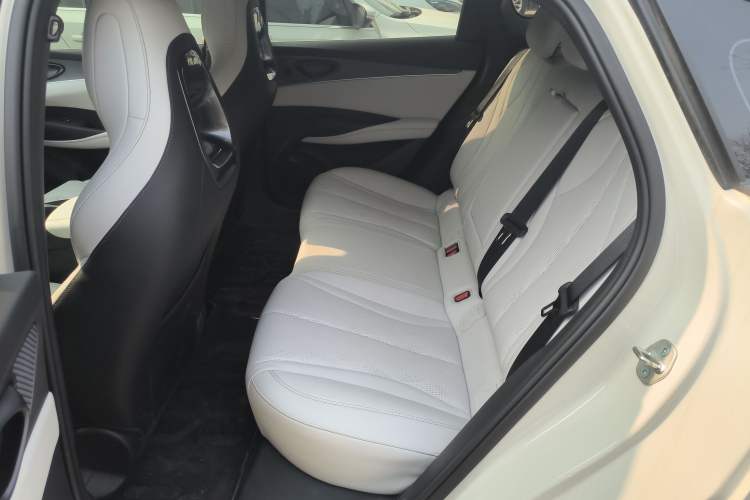 Used BYD Seal 06 New Energy 2025 DM-i Smart Drive 120KM Deluxe Model