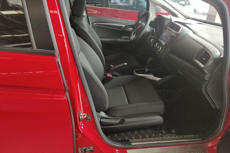 Used Honda Fit 2014 1.5L SE CVT Fashion Model